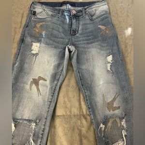 Rock and Republic woman’s straight leg jeans